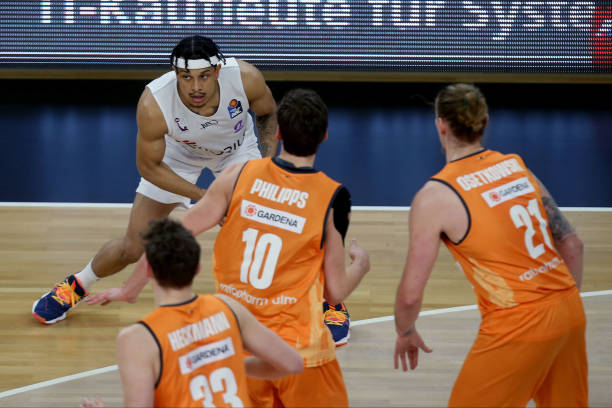 出道于日本 出道于日本