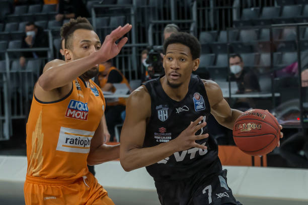 至关重要的 至关重要的